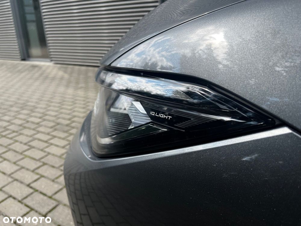 Volkswagen Passat Variant 1.5 TSI ACT mHEV Business Plus DSG - 7