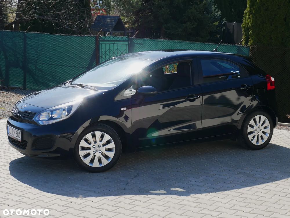 Kia Rio - 4