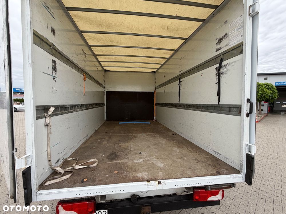 Mercedes-Benz Sprinter - 8