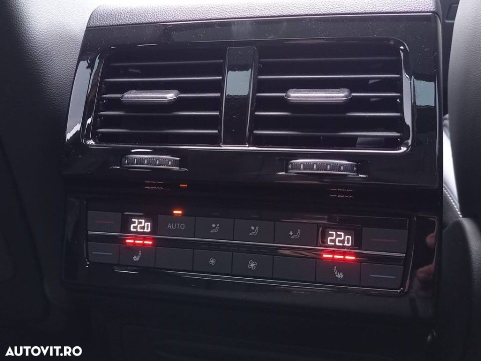 Volkswagen Touareg - 29