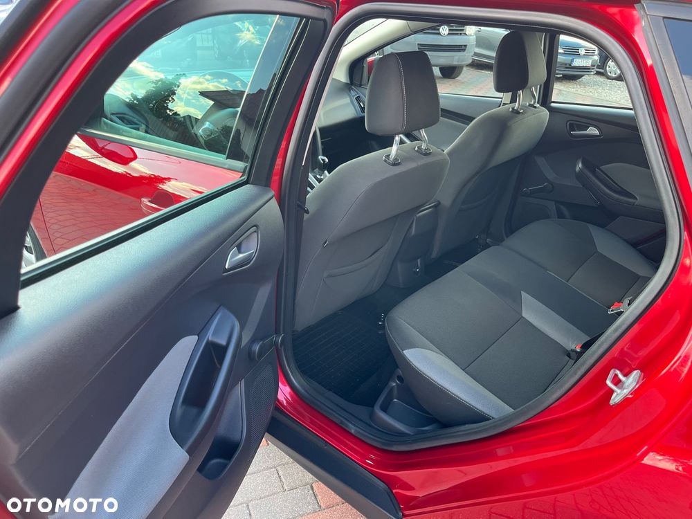 Ford Focus 1.6 EcoBoost Start-Stopp-System Trend - 16