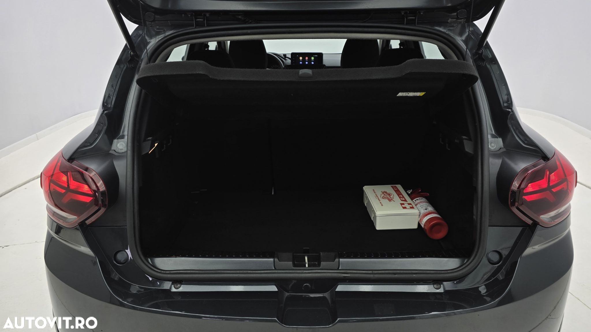 Dacia Sandero Stepway TCe 90 MT6 Comfort - 25