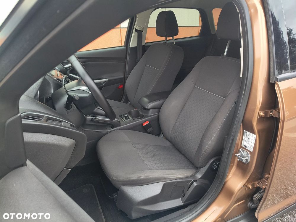 Ford Focus 1.6 TDCi DPF Champions Edition - 9