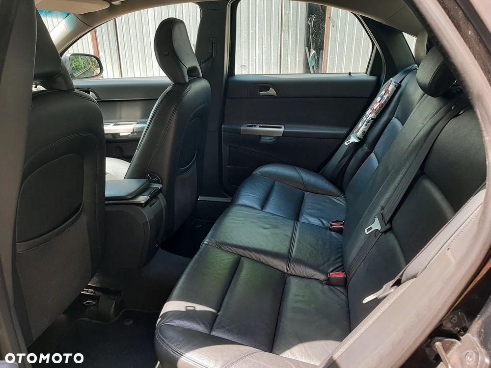 Volvo S40 1.8 - 12