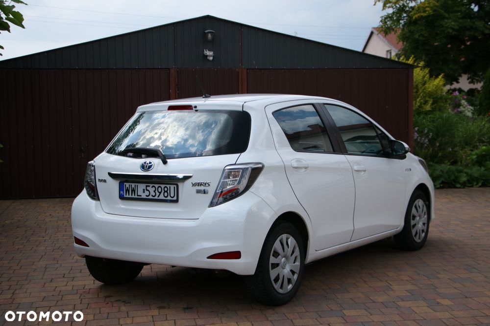 Toyota Yaris - 4