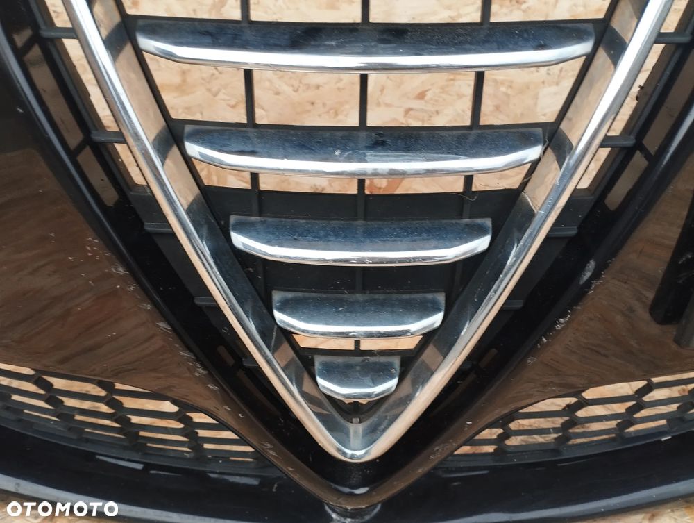 ZDERZAK PRZÓD KOMPLETNY ALFA ROMEO GIULIETTA 2010- - 10