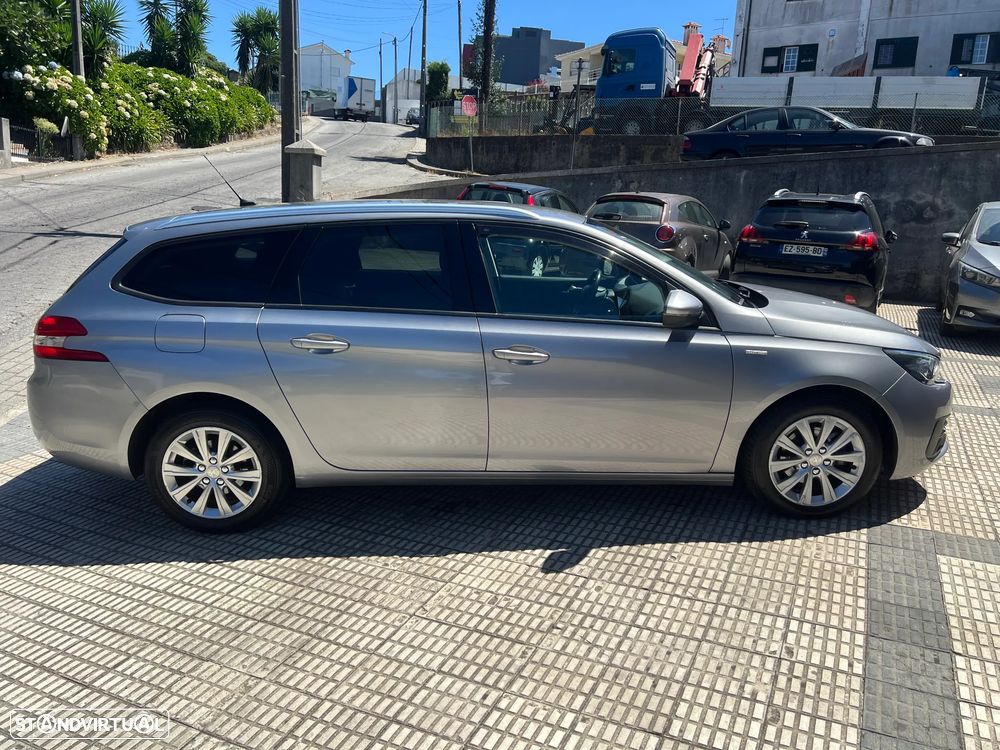 Peugeot 308 SW - 7