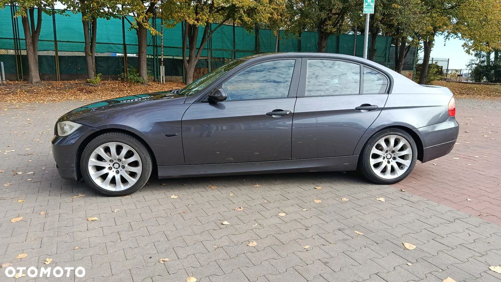 BMW Seria 3 318i - 15