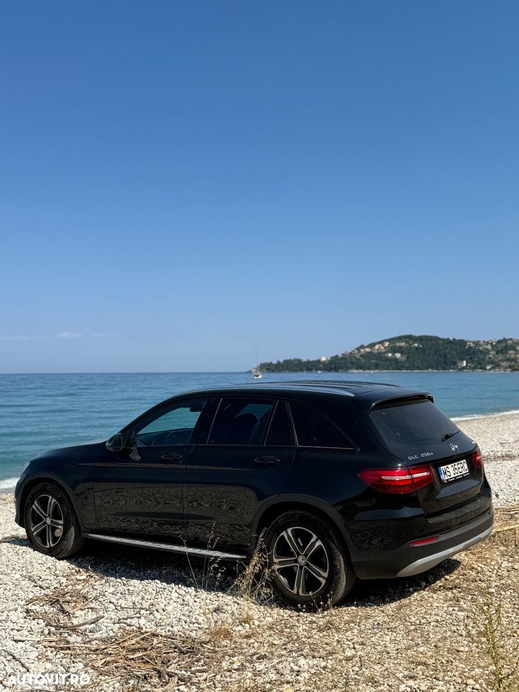 Mercedes-Benz GLC 250 d 4MATIC - 24