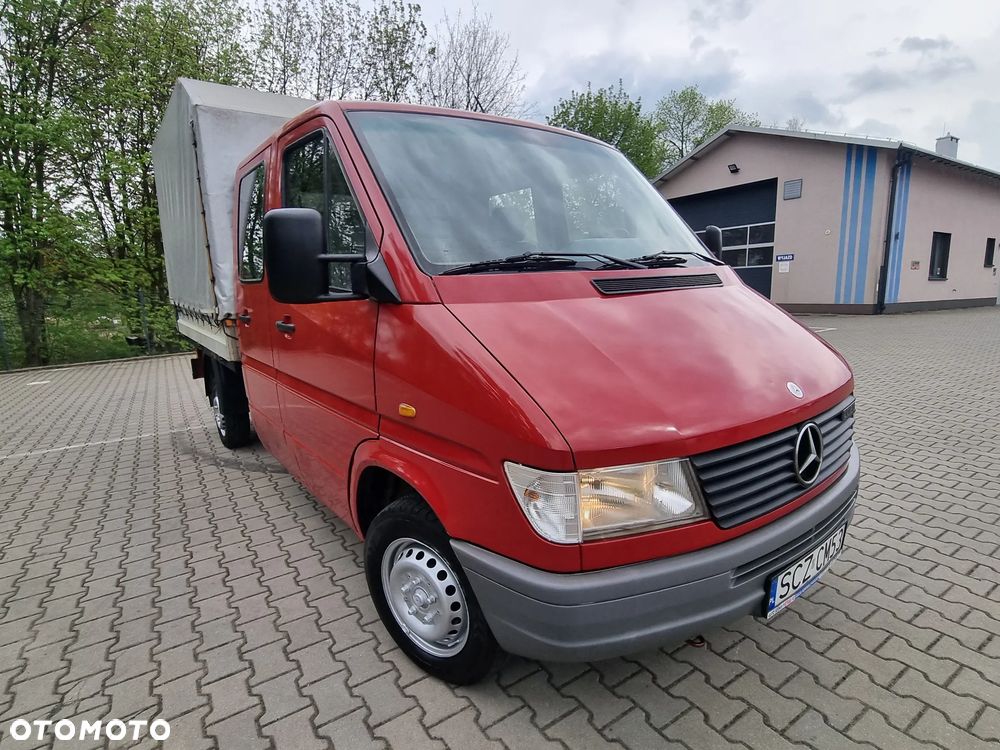 Mercedes-Benz Sprinter - 2