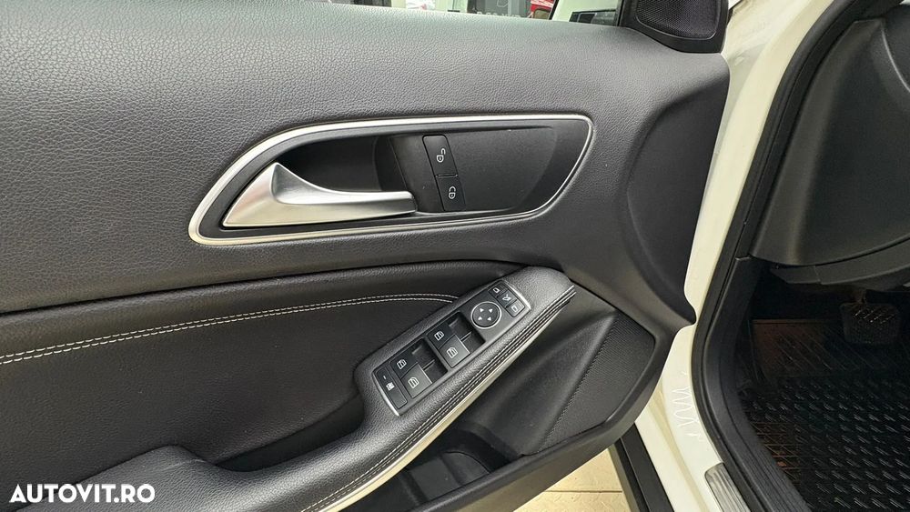 Mercedes-Benz GLA 200 d 4MATIC Aut. - 26