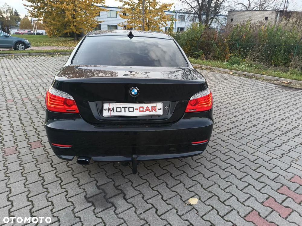 BMW Seria 5 520i - 6