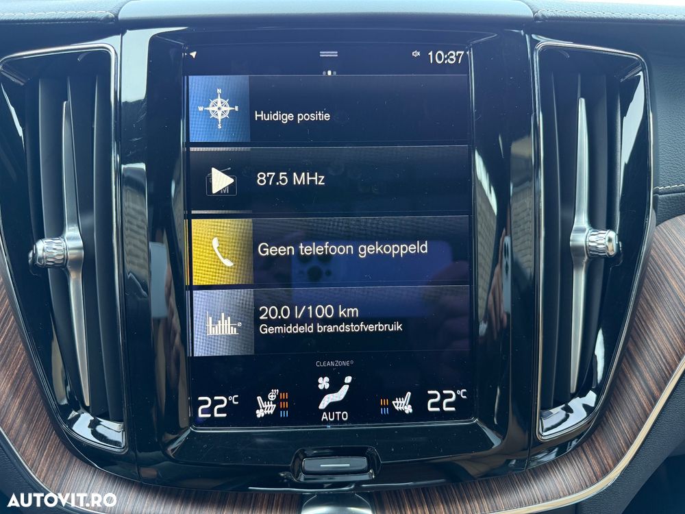 Volvo XC 60 T6 AWD Recharge Geartronic Inscription Expression - 32