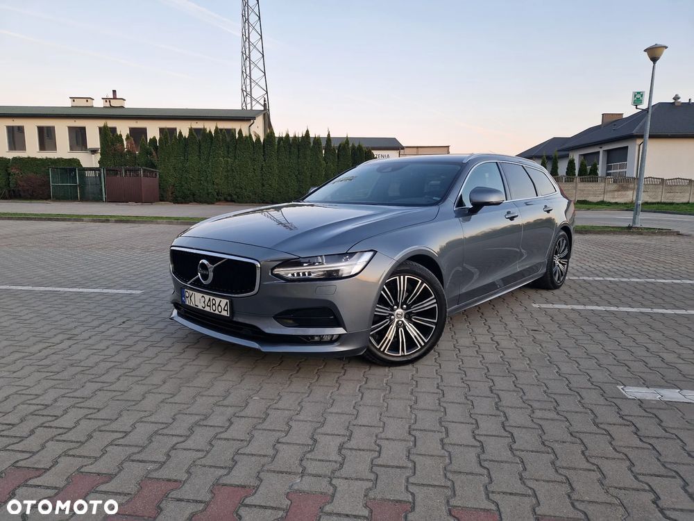 Volvo V90 D4 AWD Geartronic Momentum Pro - 1