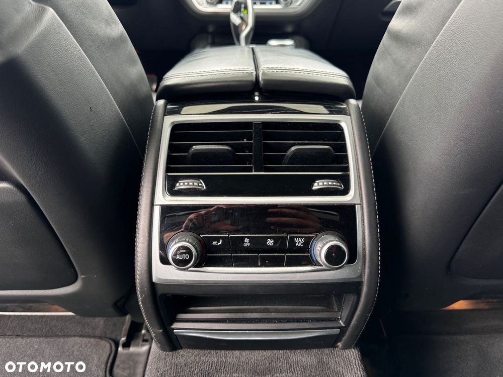 BMW Seria 7 - 21