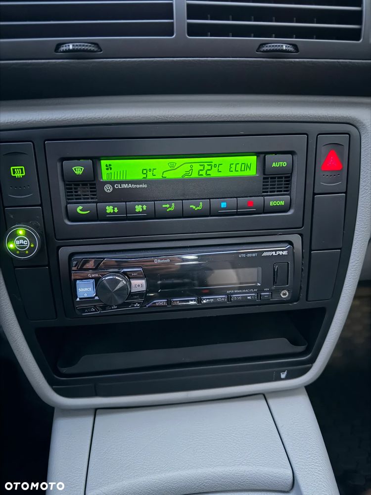 Volkswagen Passat - 19