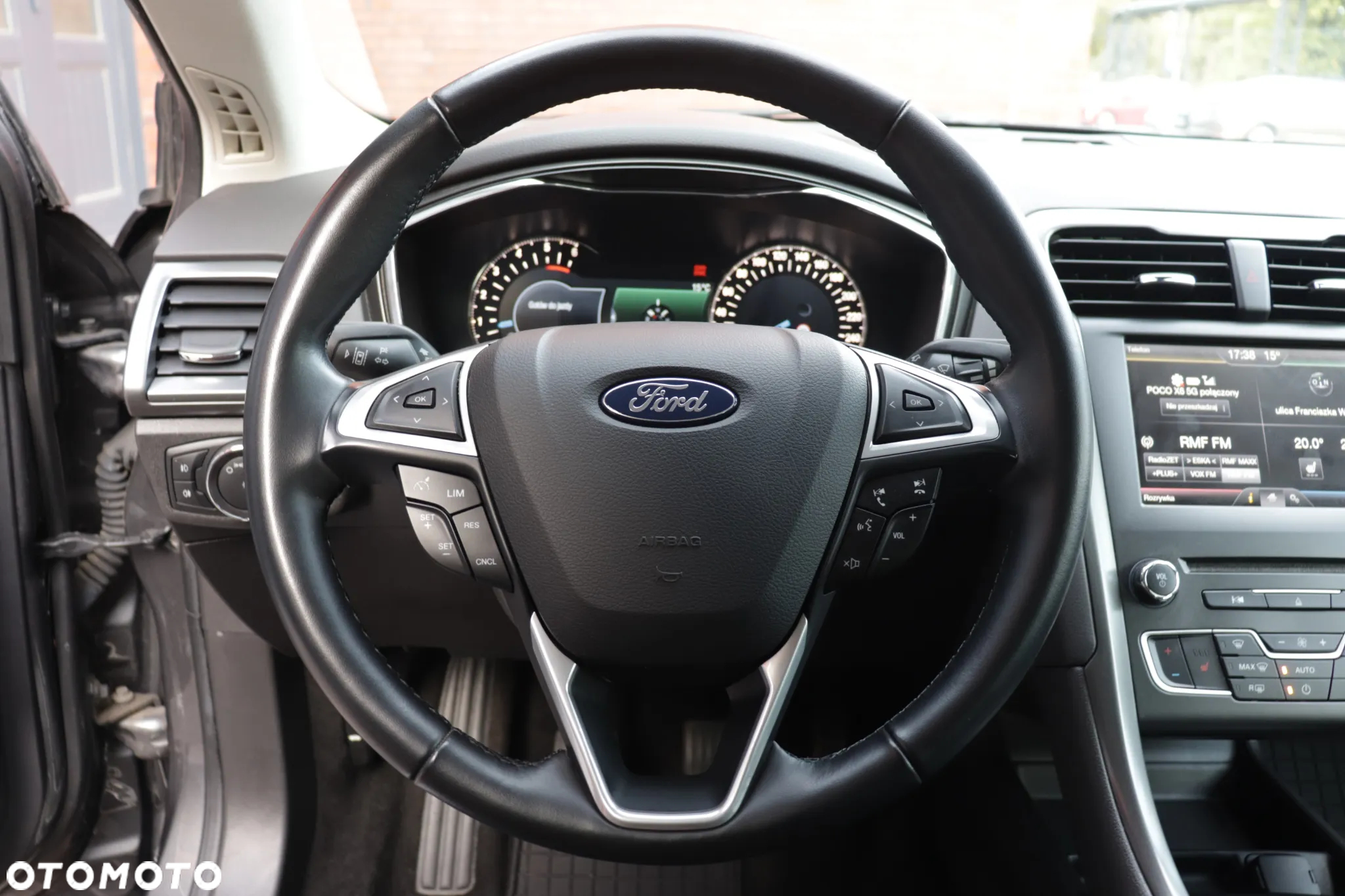 Ford Mondeo 2.0 TDCi Titanium - 19