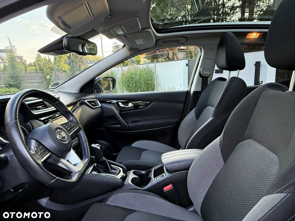 Nissan Qashqai 1.3 DIG-T Tekna DCT - 24