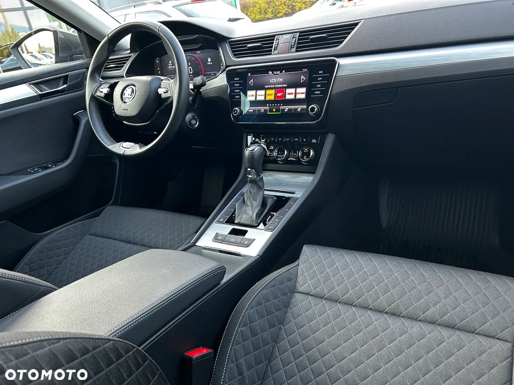 Skoda Superb 2.0 TDI SCR Ambition DSG - 27