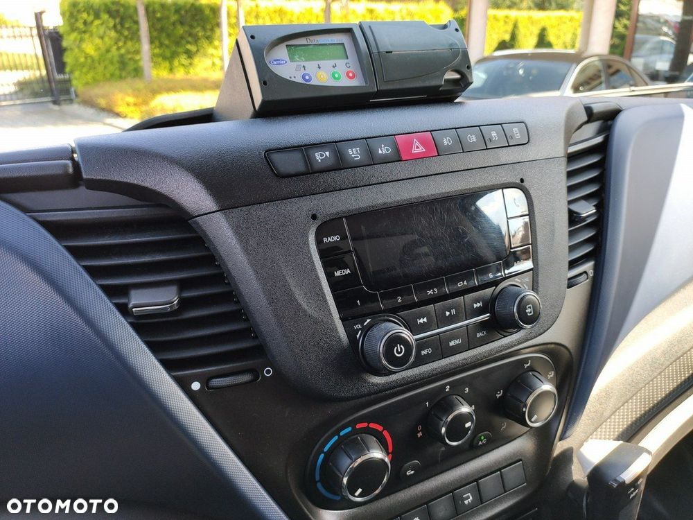 Iveco Daily 72C18 Mroźnia Ściana Grodziowa Podwójny Parownik - 39