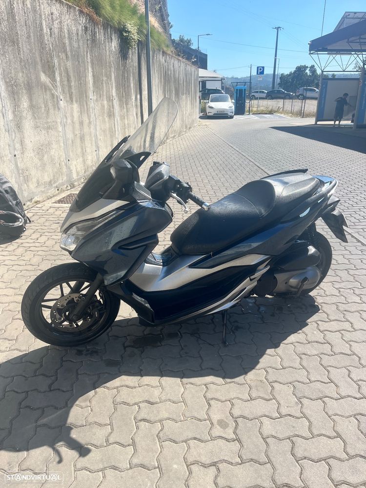 Honda Forza - 2