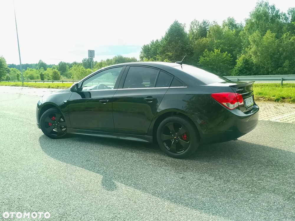Chevrolet Cruze 1.8 LTZ - 11