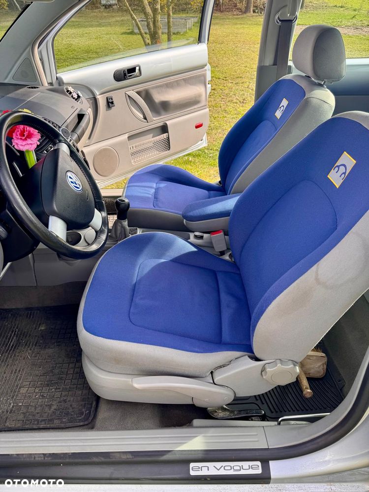 Volkswagen New Beetle 1.6 - 9