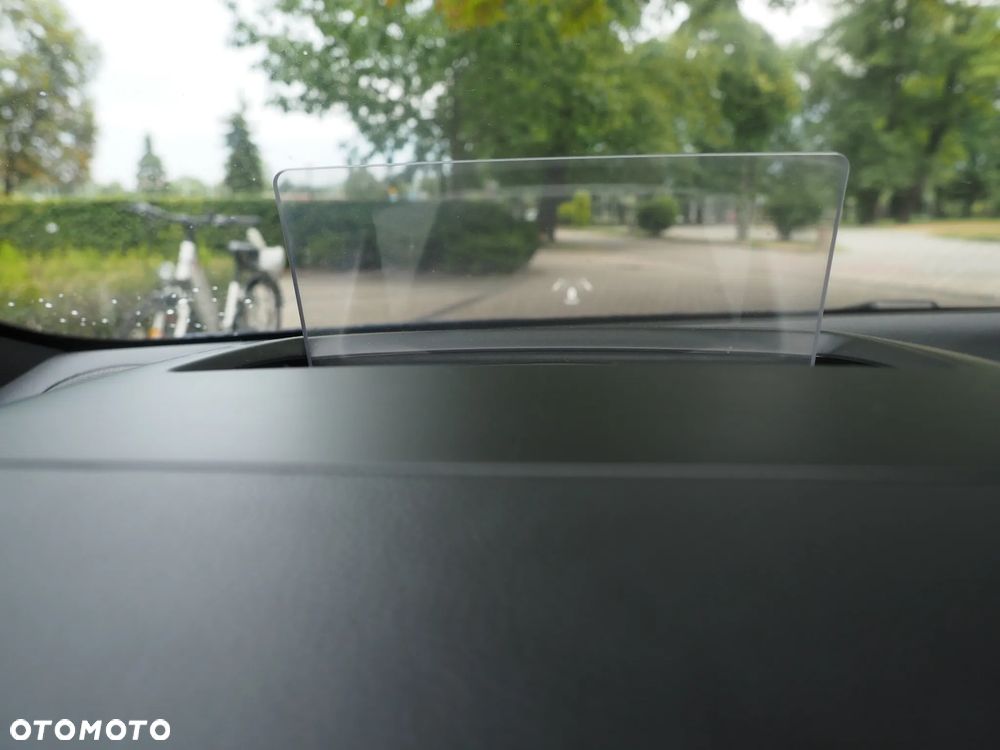 Ford Focus 1.0 EcoBoost mHEV ST-Line X - 29
