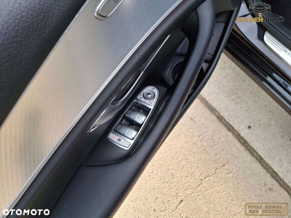 Mercedes-Benz Klasa E - 18