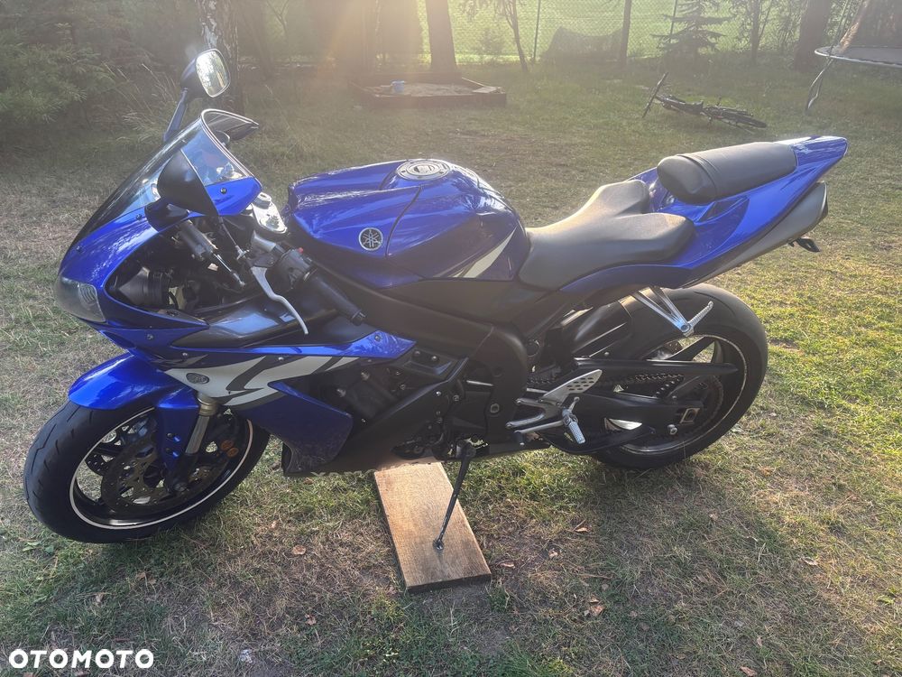 Yamaha R1 - 5