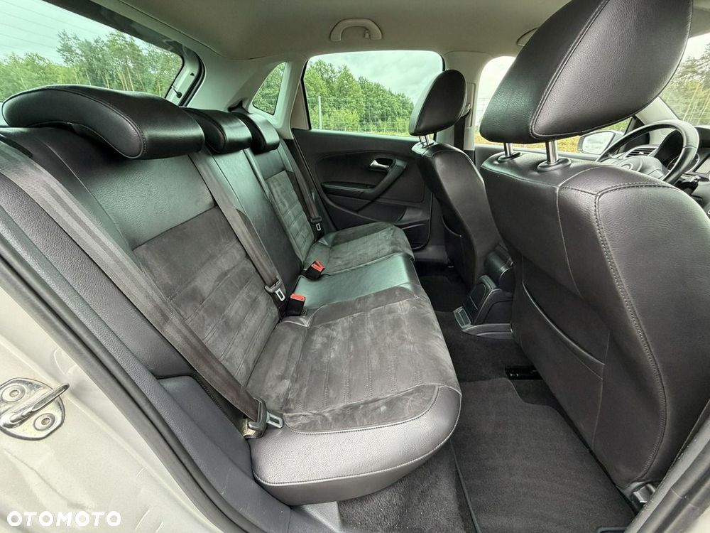 Volkswagen Polo Cross - 12