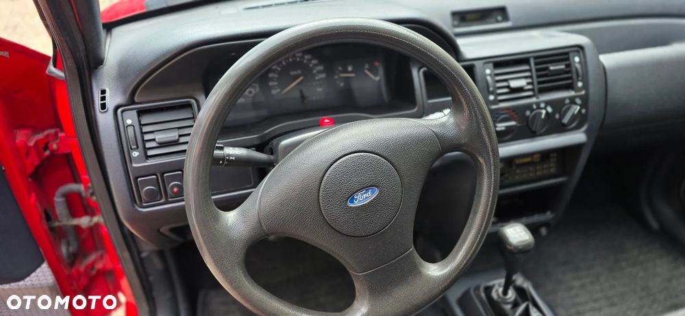Ford Escort - 11