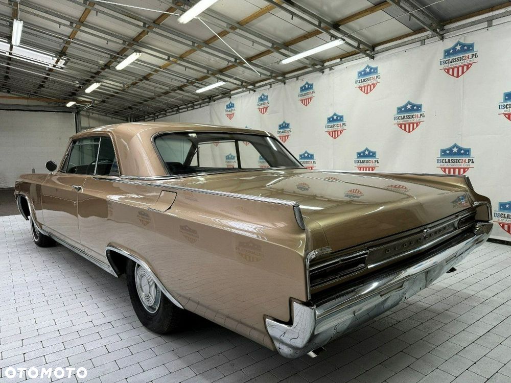 Oldsmobile Inny - 38
