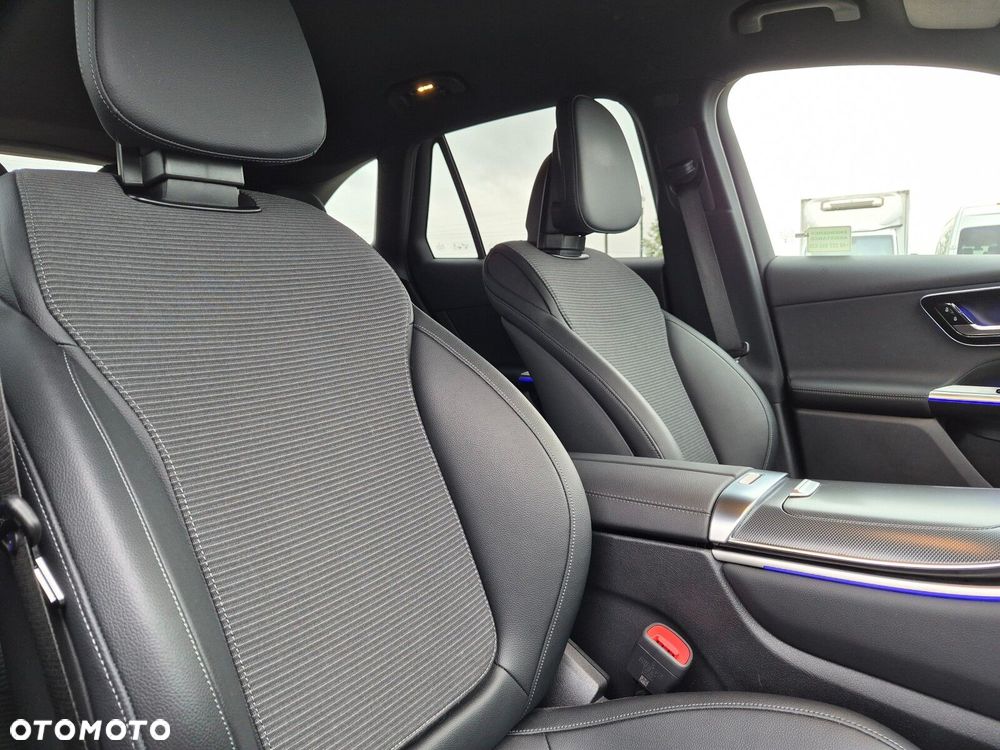 Mercedes-Benz GLC - 30