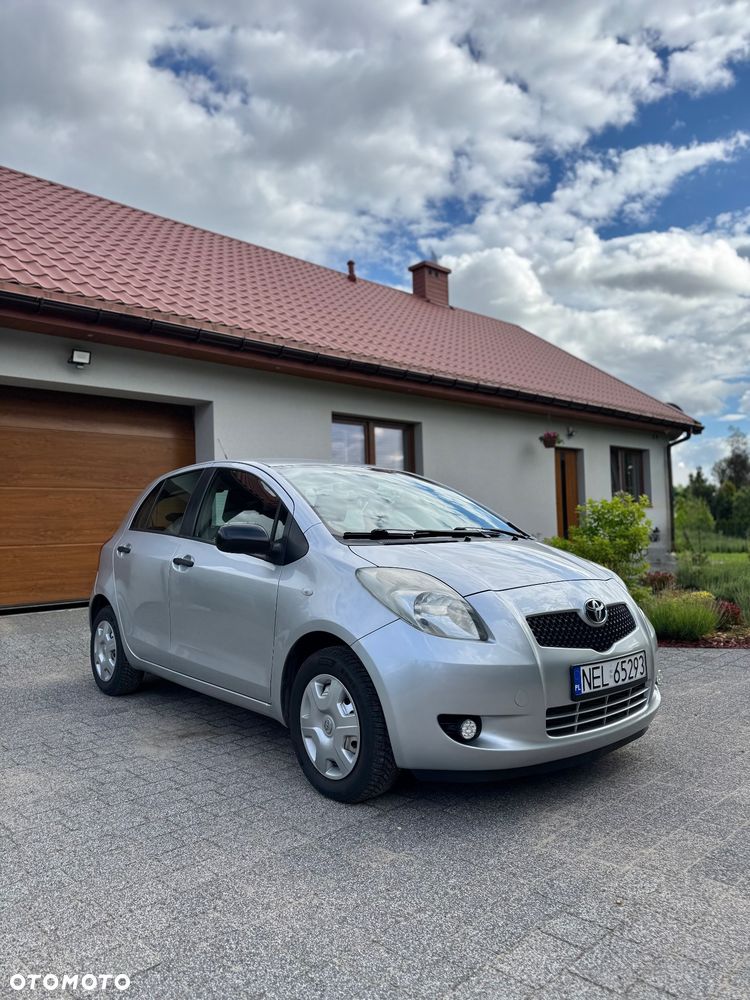 Toyota Yaris 1.0 Luna A/C - 1