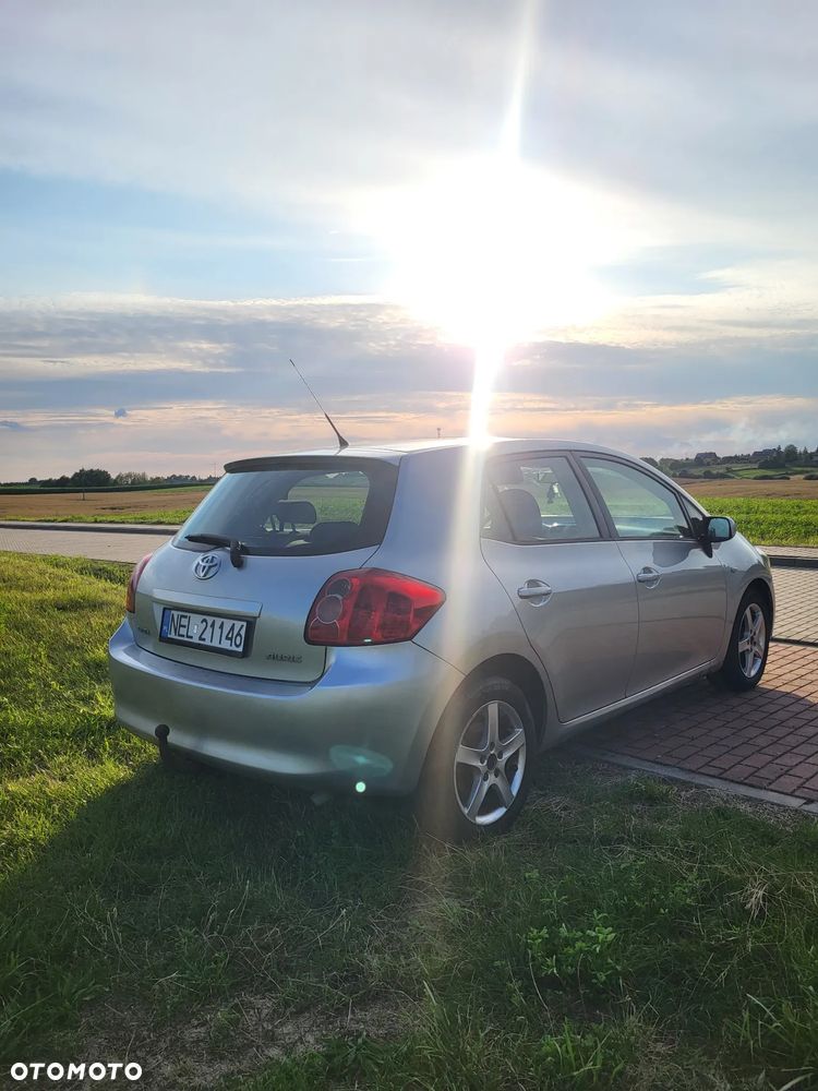 Toyota Auris 1.6 VVT-i Luna - 4
