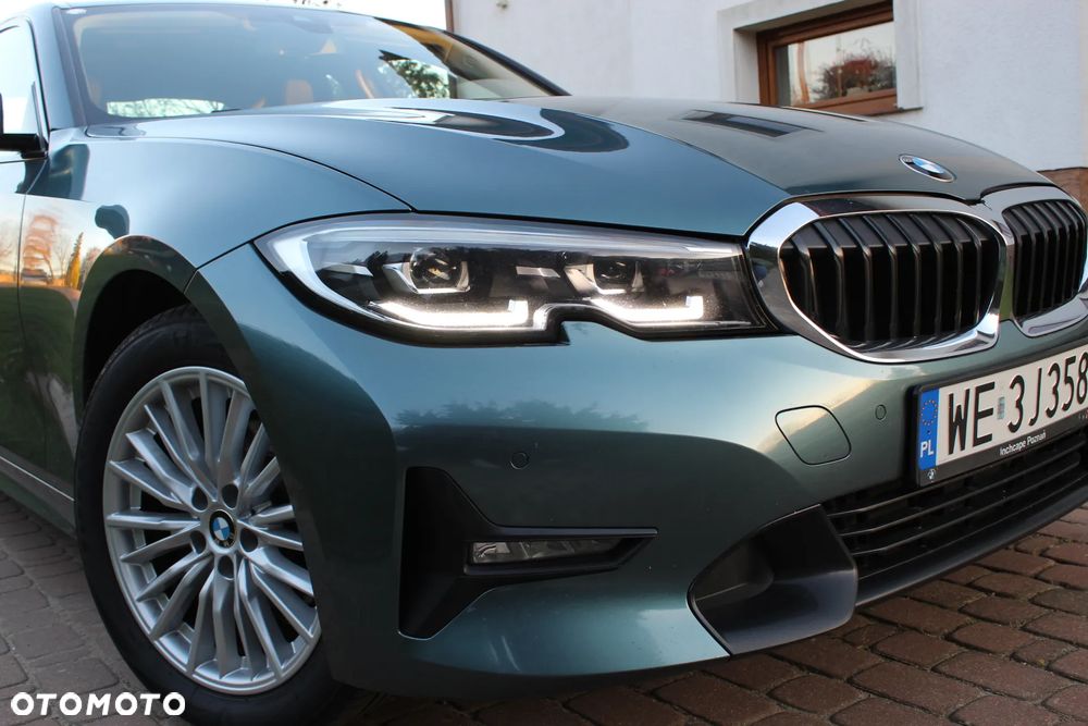 BMW Seria 3 318d Sport Line - 4