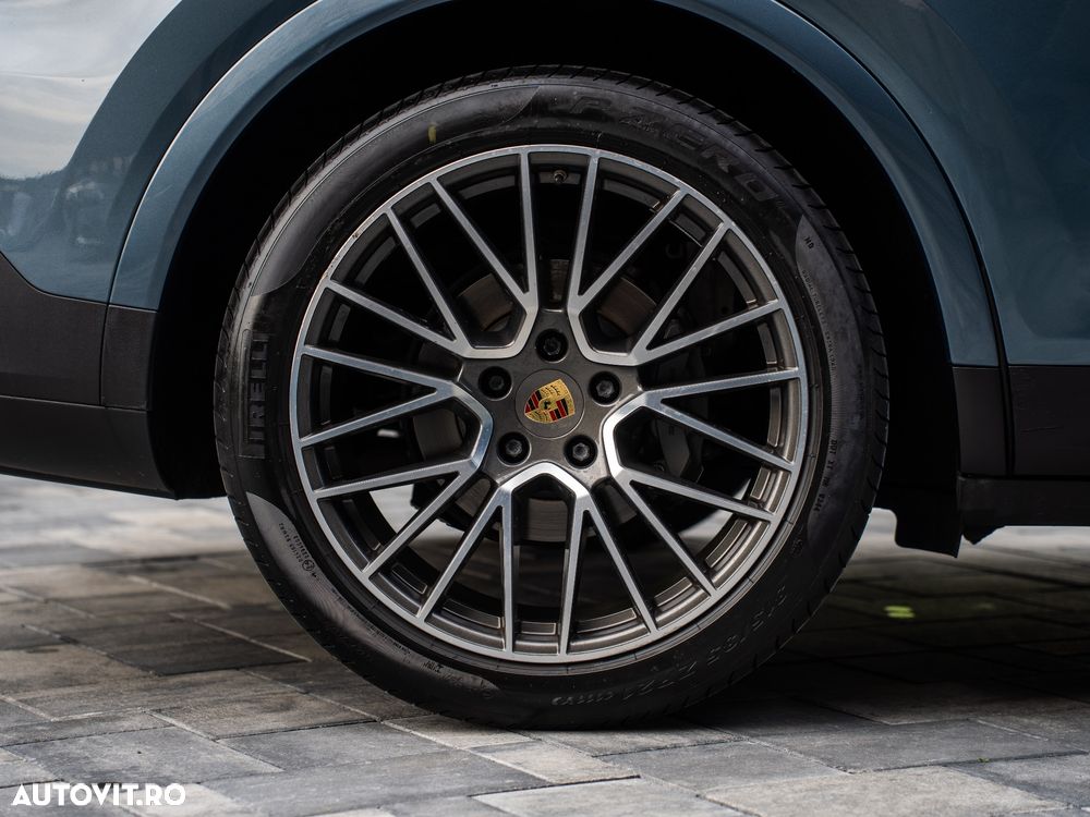 Porsche Cayenne - 18