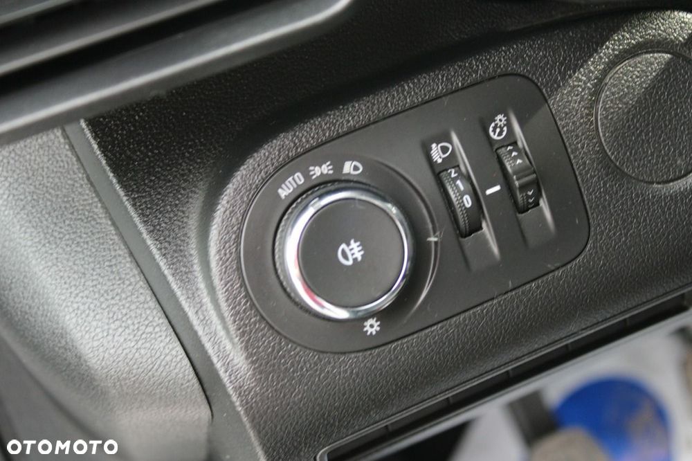 Opel Combo - 19