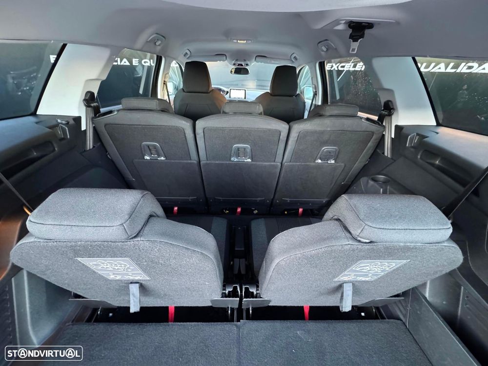 Peugeot 5008 1.5 BlueHDi Allure EAT8 - 22