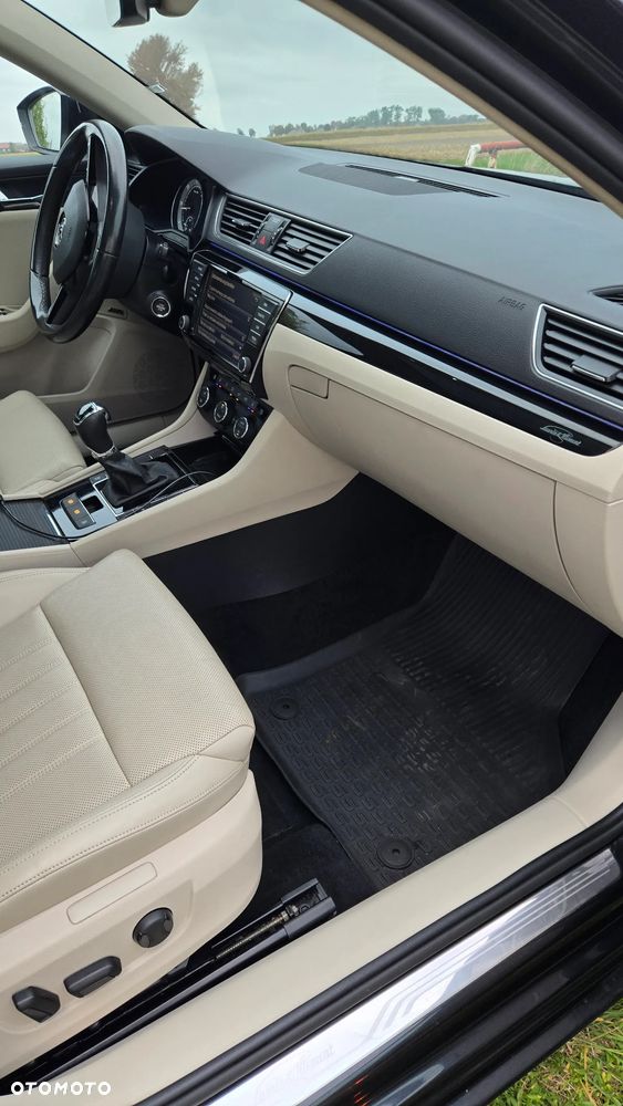 Skoda Superb 2.0 TDI L&K DSG - 25