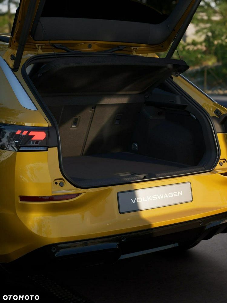 Volkswagen T-Roc - 8