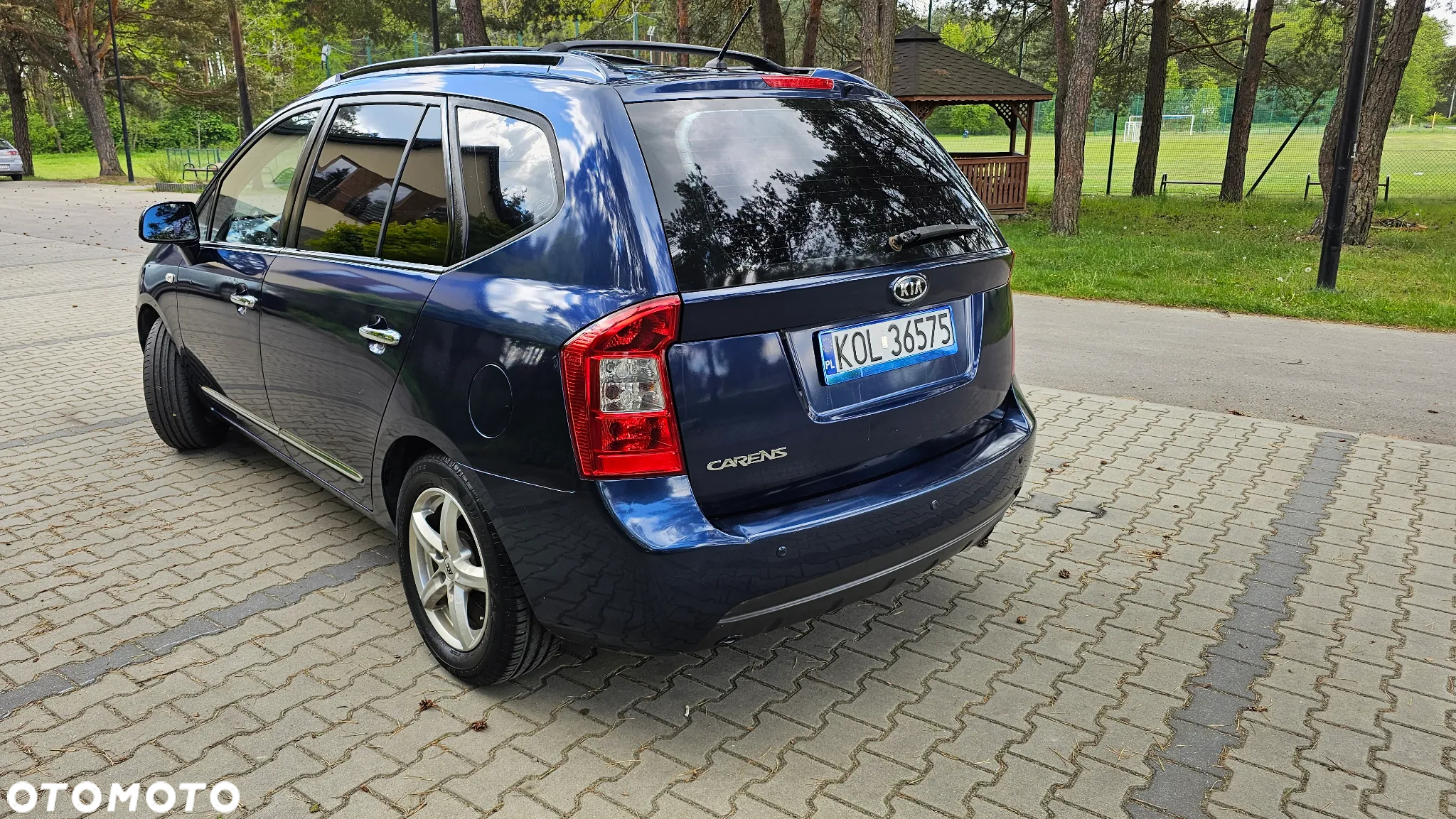 Kia Carens 2.0 EX - 3