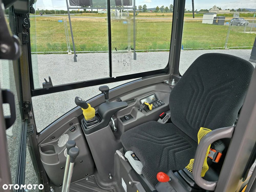 Volvo Fabrycznie nowa minikoparka Volvo ECR25D - 11