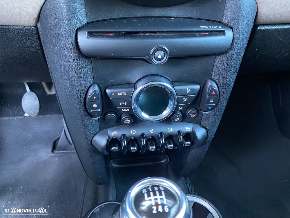MINI 3 Portas One D - 13