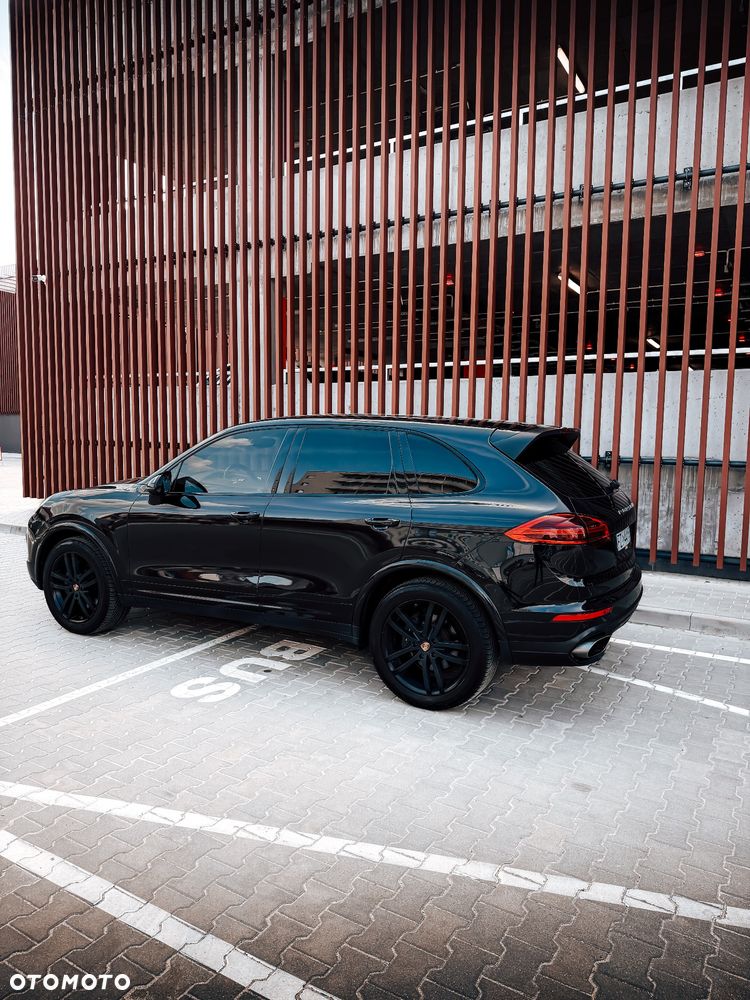 Porsche Cayenne Platinum Edition - 4
