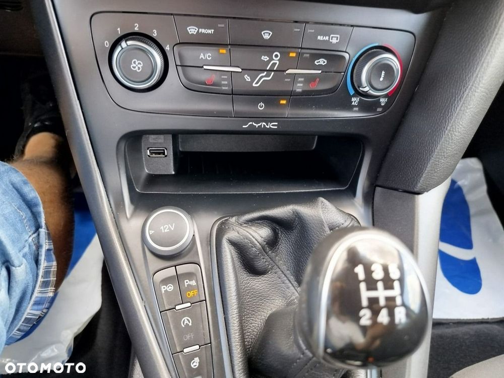 Ford Focus - 17