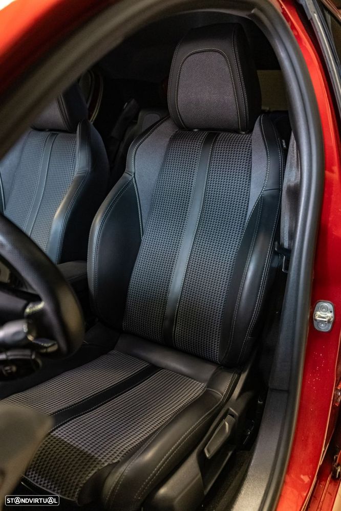 Peugeot e-208 50 kWh GT Pack - 12