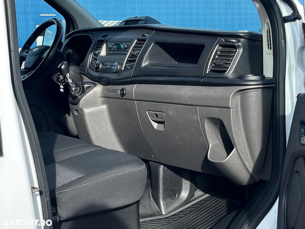 Ford Transit Custom - 13