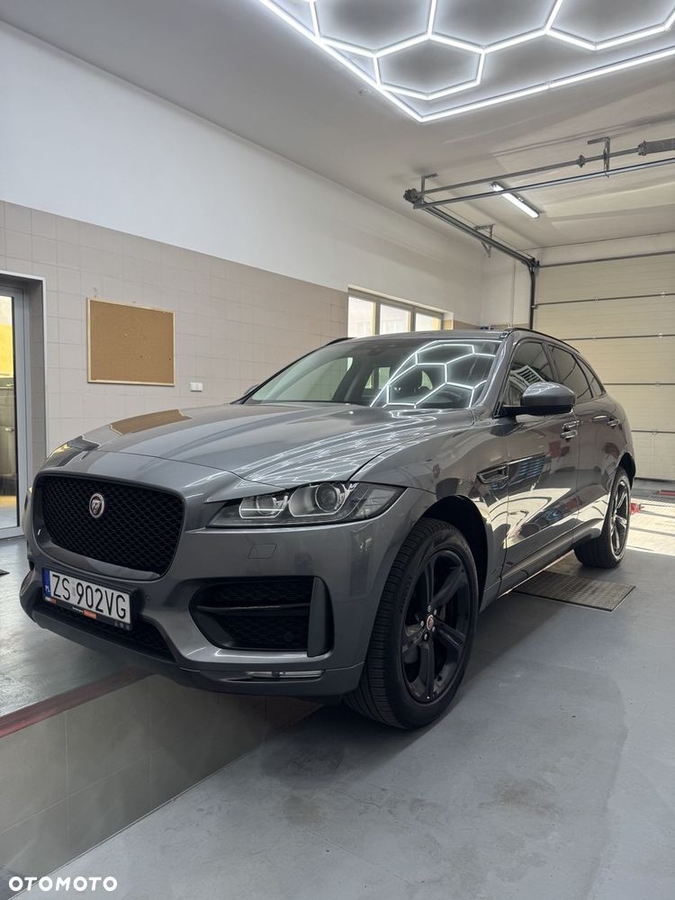 Jaguar F-Pace 2.0 i4D RWD R-Sport - 3